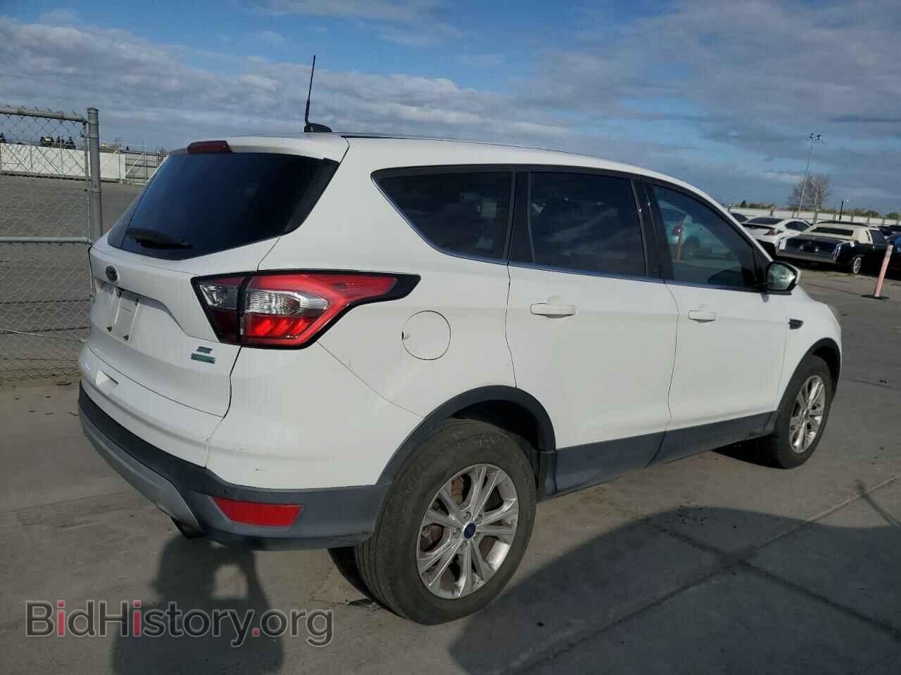 2017 FORD ESCAPE - VIN: 1FMCU0GD1HUD77690 - Фото 3
