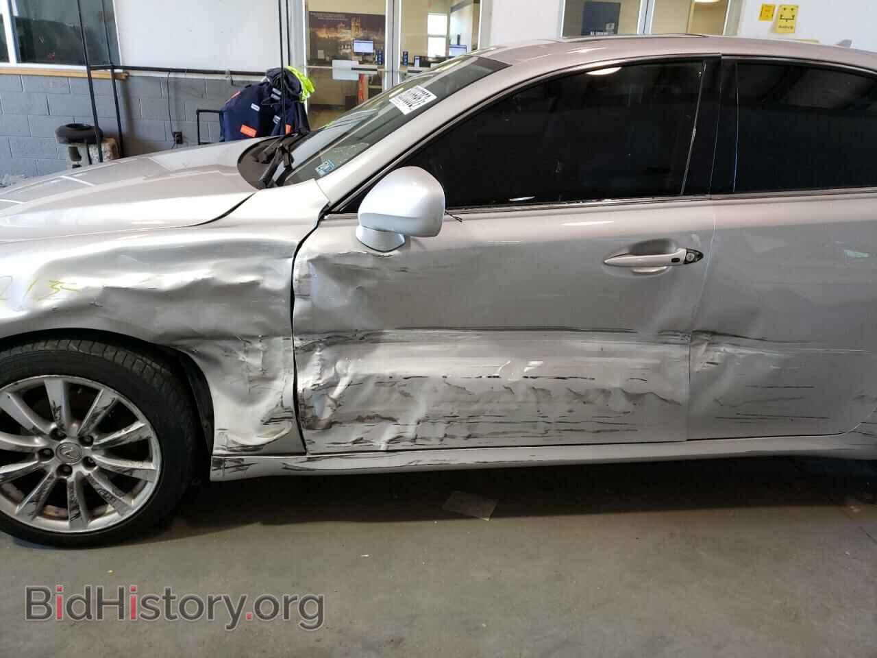 2007 LEXUS IS - VIN: JTHCK262572012119 - Photo 9