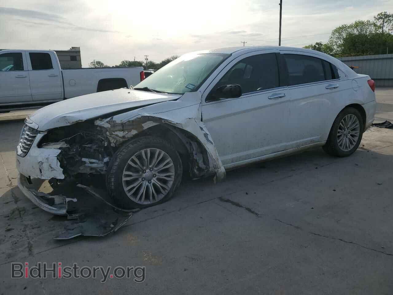 Photo 1C3BC2FG3BN575686 - CHRYSLER 200 2011