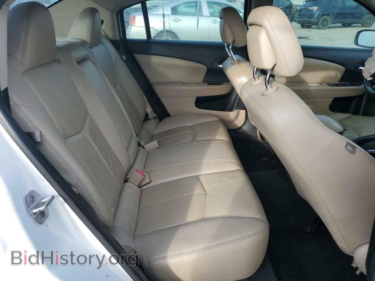 2011 CHRYSLER 200 - VIN: 1C3BC2FG3BN575686 - Фото 10