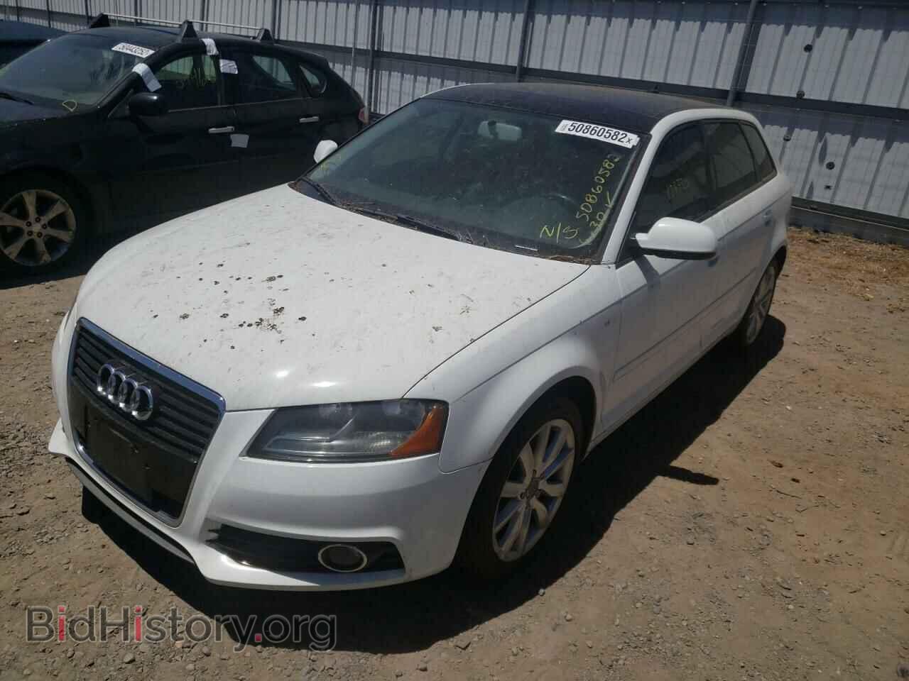 2011 AUDI A3 - VIN: WAUBEAFM2BA071995 - Photo 2
