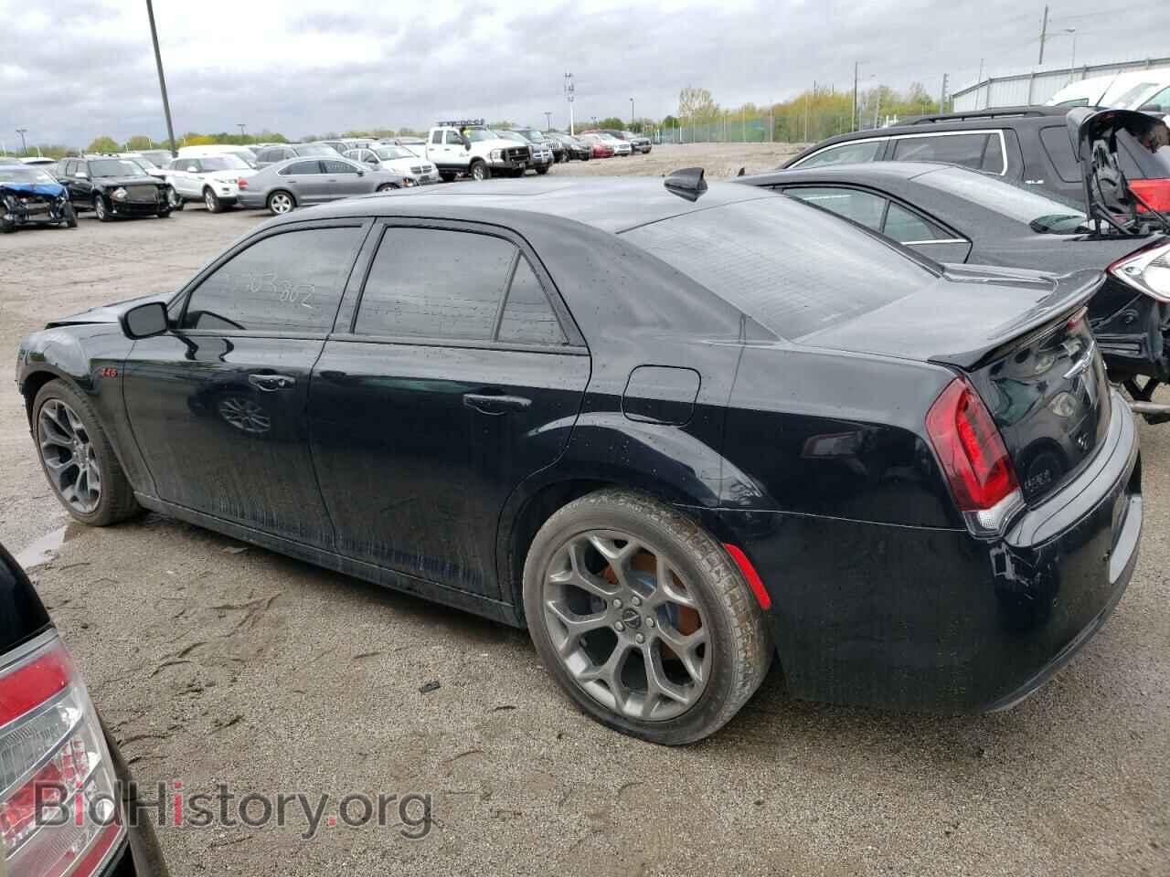 2016 CHRYSLER 300 - VIN: 2C3CCABT5GH182418 - Фото 2
