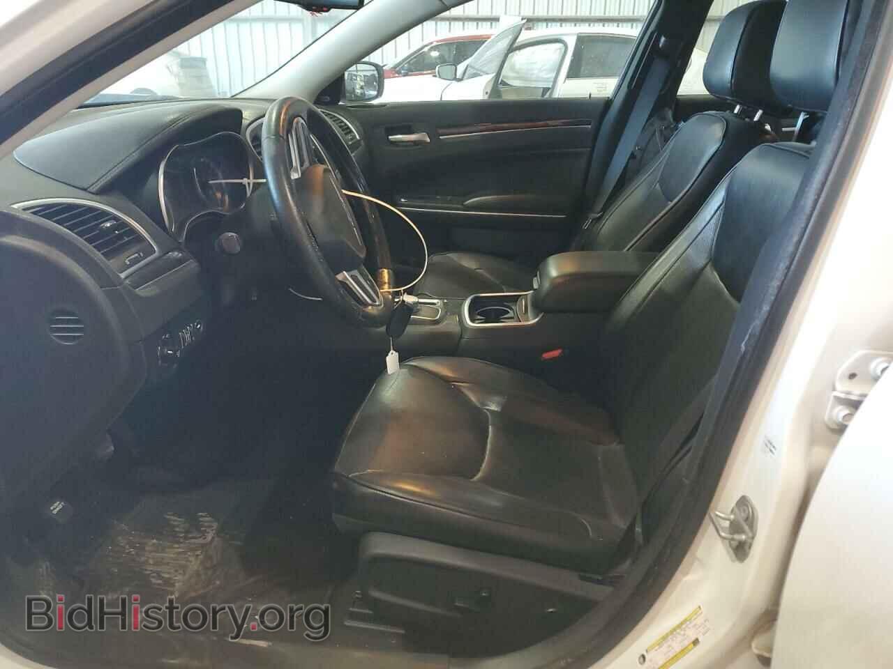 2019 CHRYSLER 300 - VIN: 2C3CCAEG8KH697551 - Фото 7