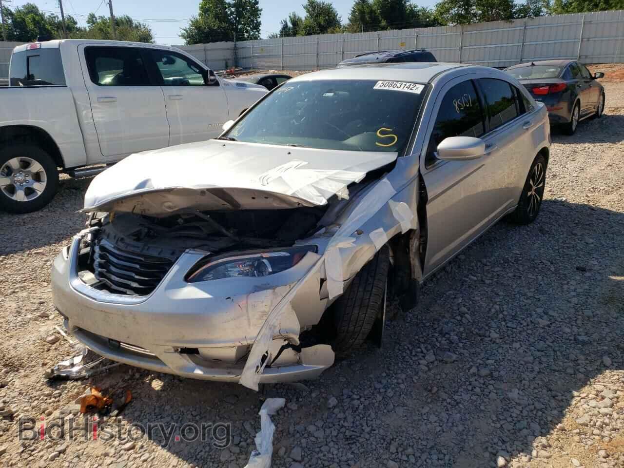 2012 CHRYSLER 200 - VIN: 1C3CCBBG6CN251157 - Фото 2