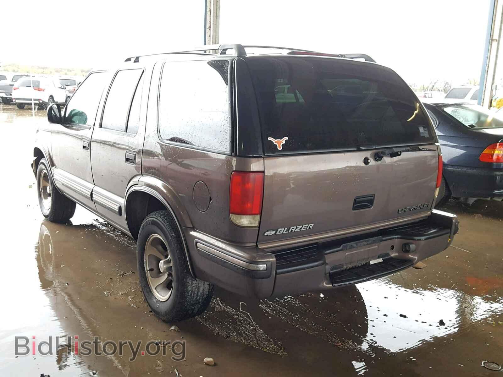 1998 CHEVROLET BLAZER - VIN: 1GNCS13W2W2211640 - Фото 3