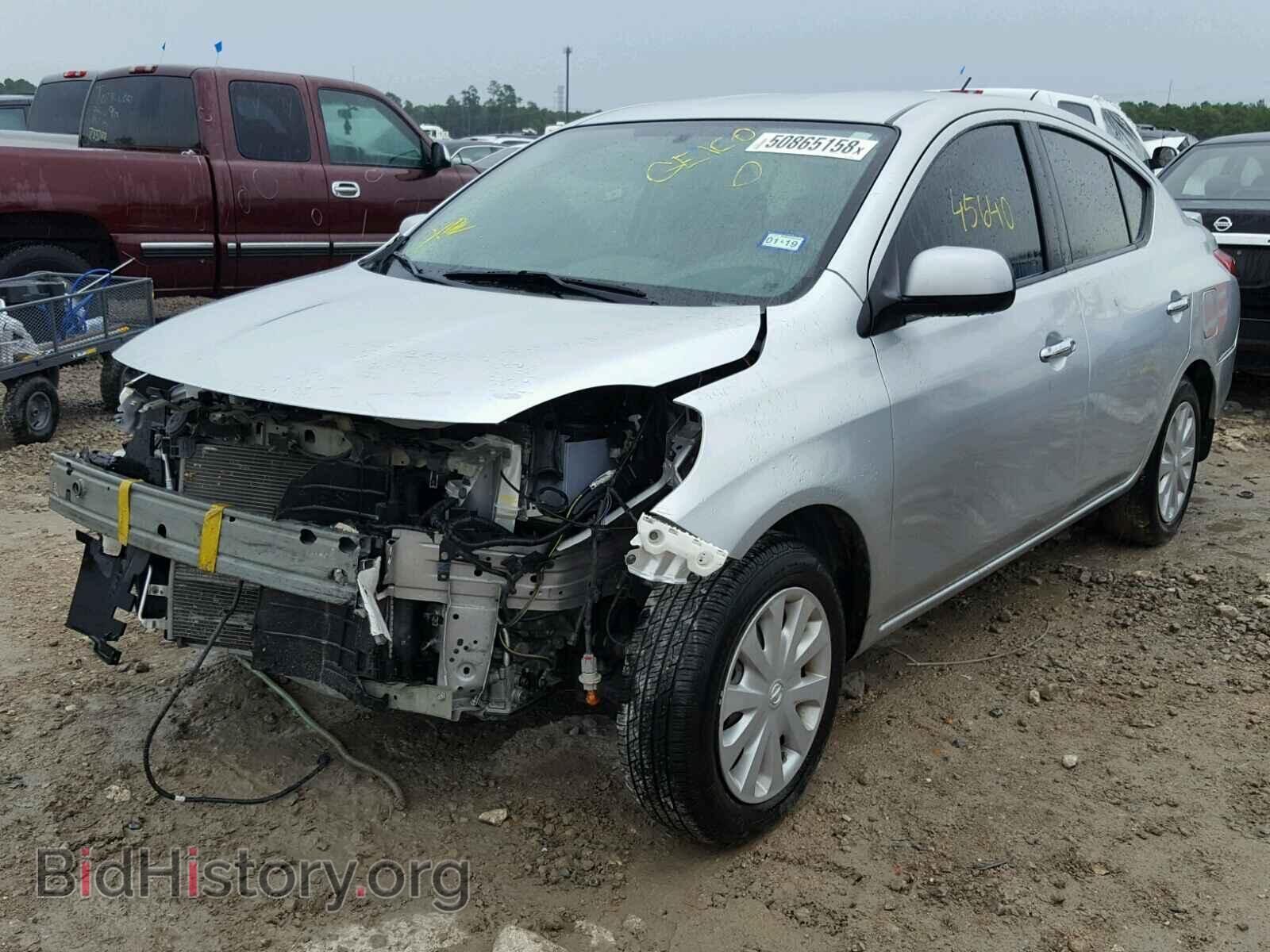2013 NISSAN VERSA - VIN: 3N1CN7AP2DL876471 - Фото 2
