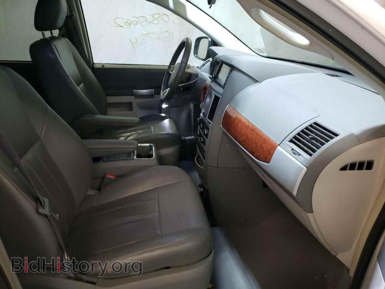 2008 CHRYSLER MINIVAN - VIN: 2A8HR54P98R709405 - Фото 5