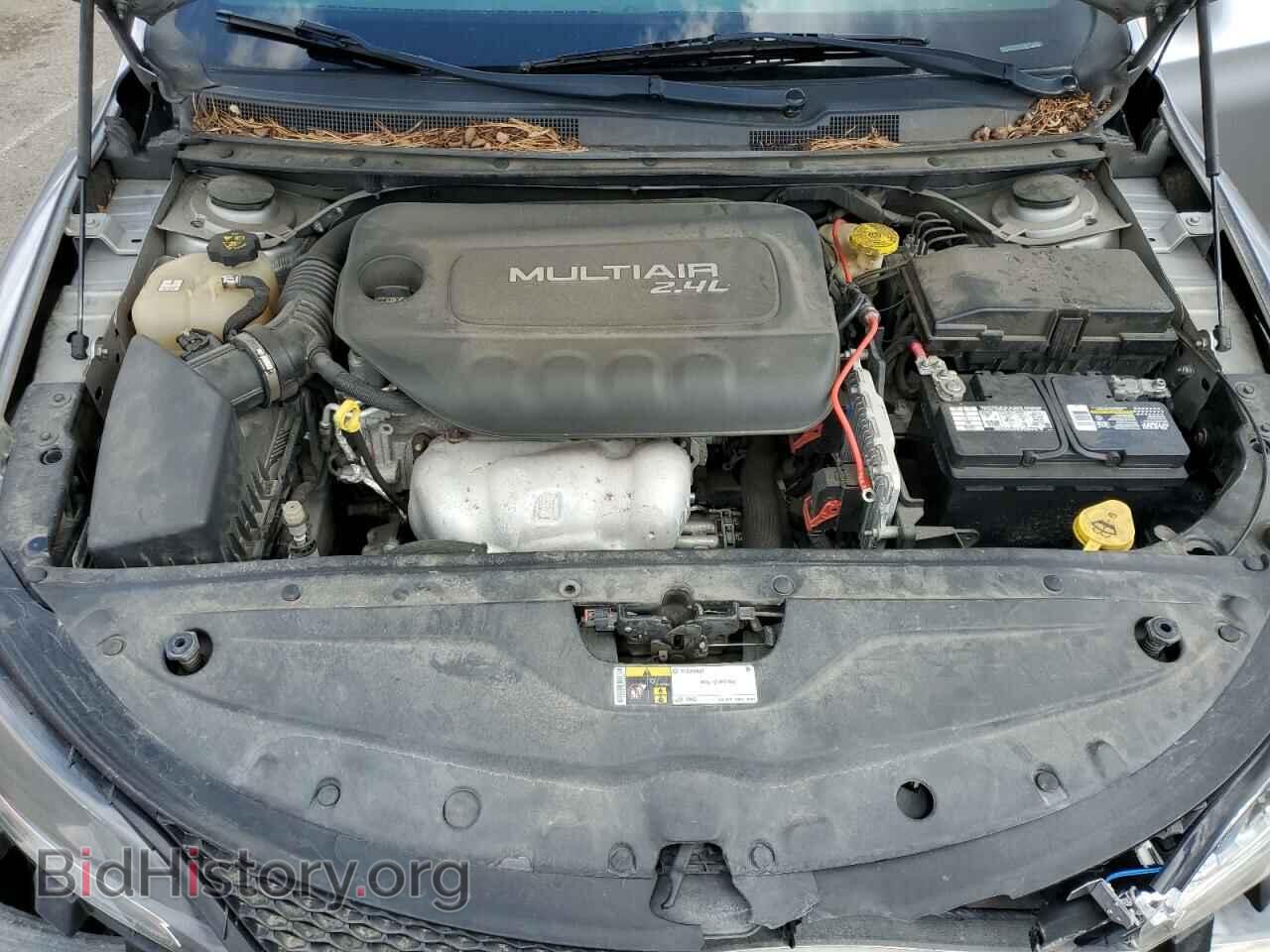 2016 CHRYSLER 200 - VIN: 1C3CCCBB3GN138475 - Фото 11