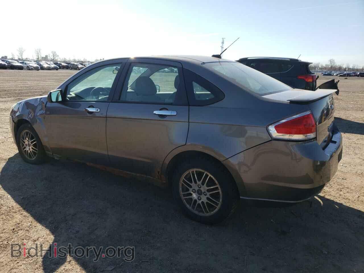 2011 FORD FOCUS - VIN: 1FAHP3FN1BW185748 - Фото 2