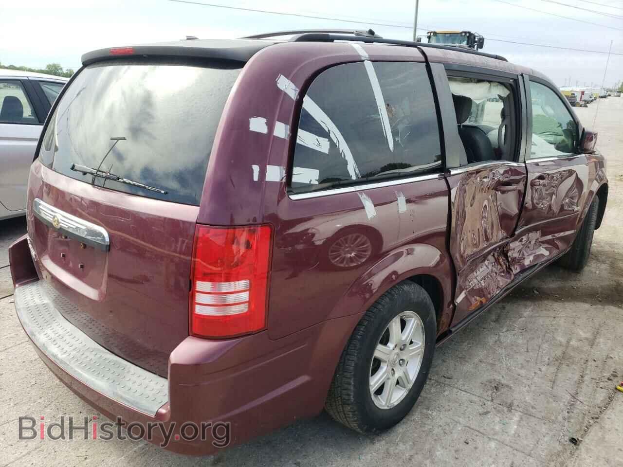 2008 CHRYSLER MINIVAN - VIN: 2A8HR54P28R827988 - Фото 4