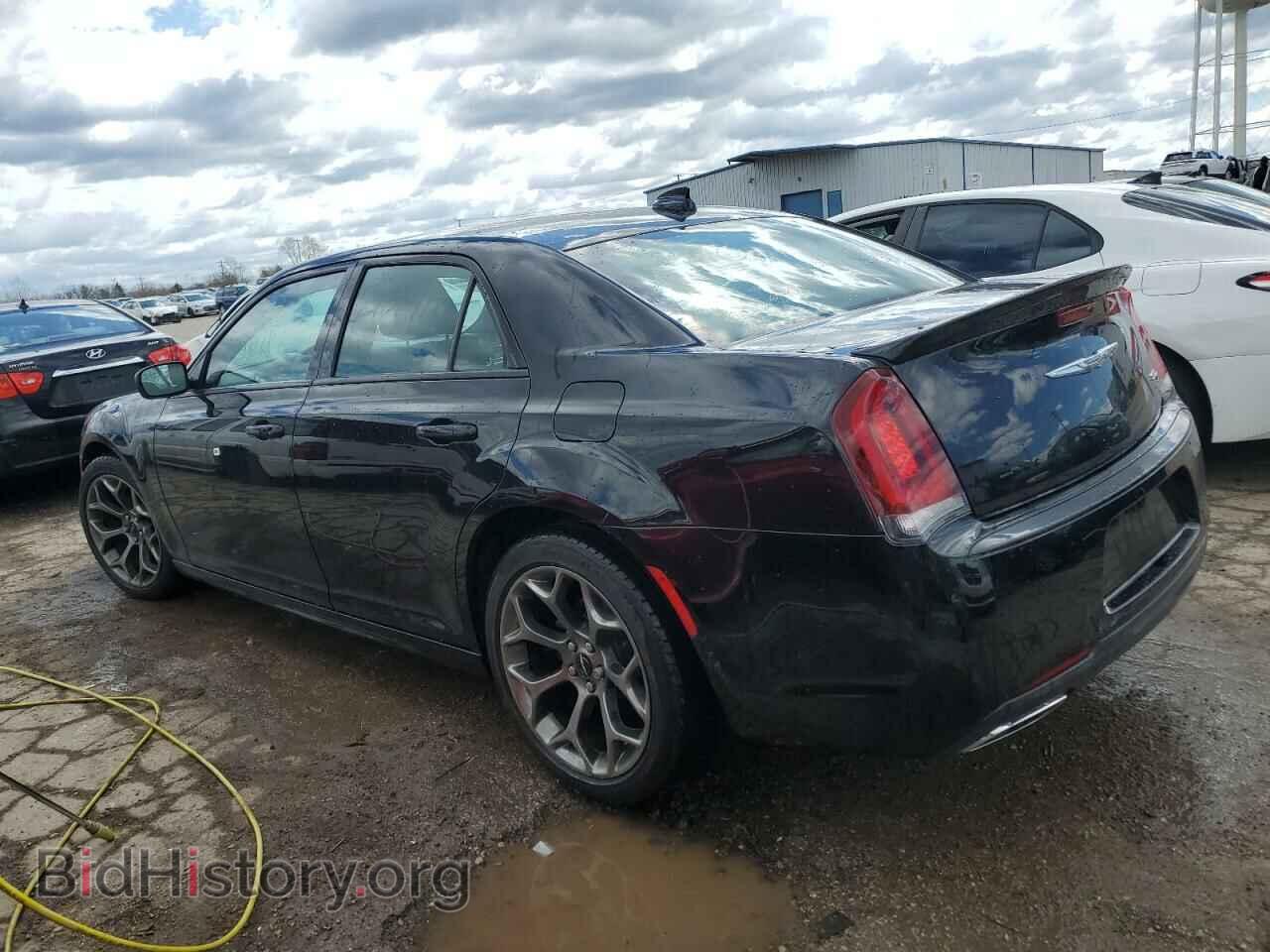 2017 CHRYSLER 300 - VIN: 2C3CCABG7HH612678 - Фото 2