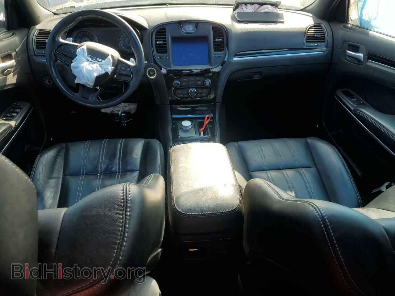 2018 CHRYSLER 300 - VIN: 2C3CCABG7JH243715 - Фото 8
