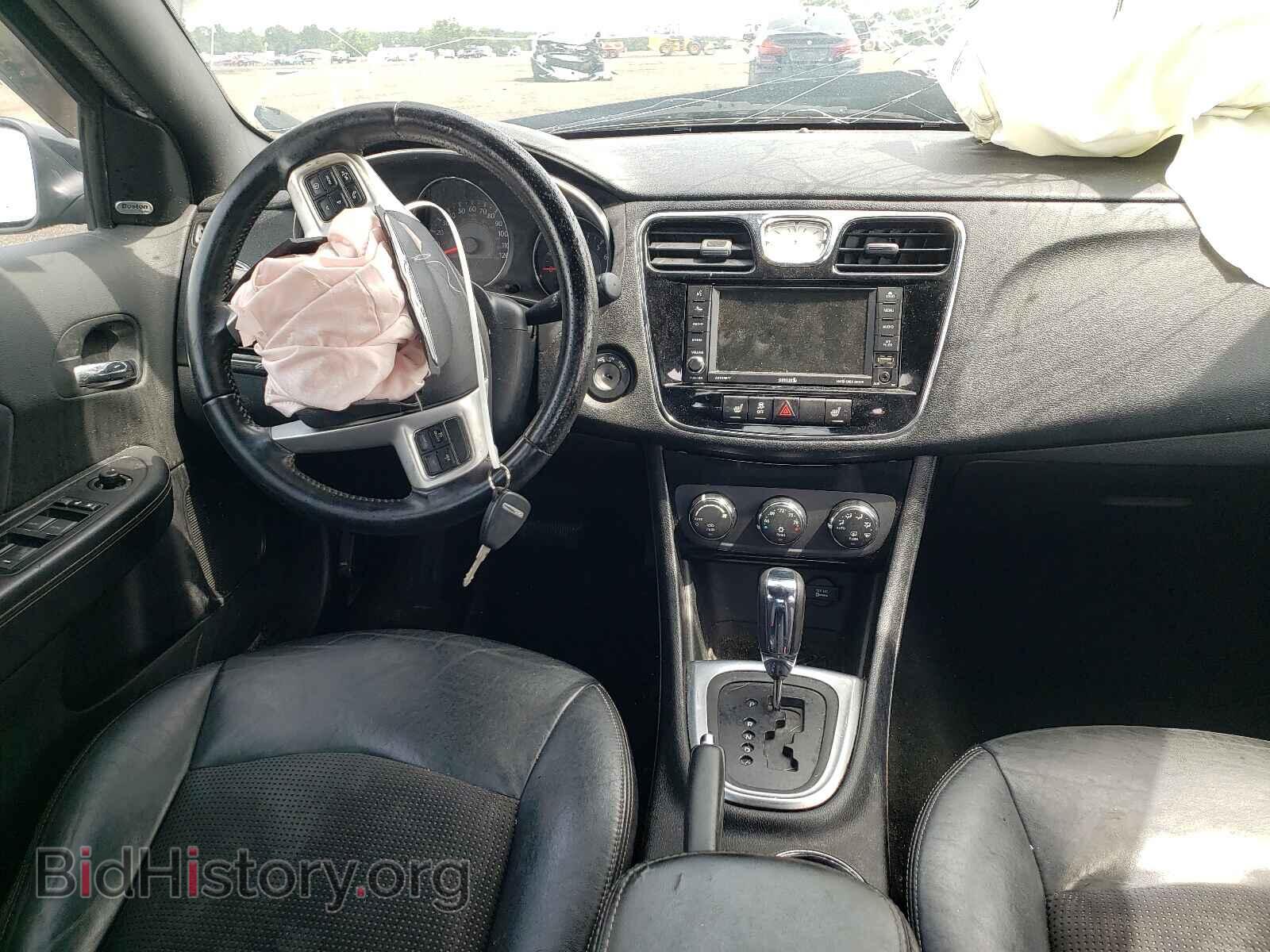 2012 CHRYSLER 200 - VIN: 1C3CCBHG2CN303715 - Фото 9