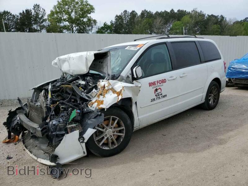 2016 Dodge CARAVAN SXT (VIN 2C4RDGCG3GR265329) — photo 1 of 14, Copart, damage: front end