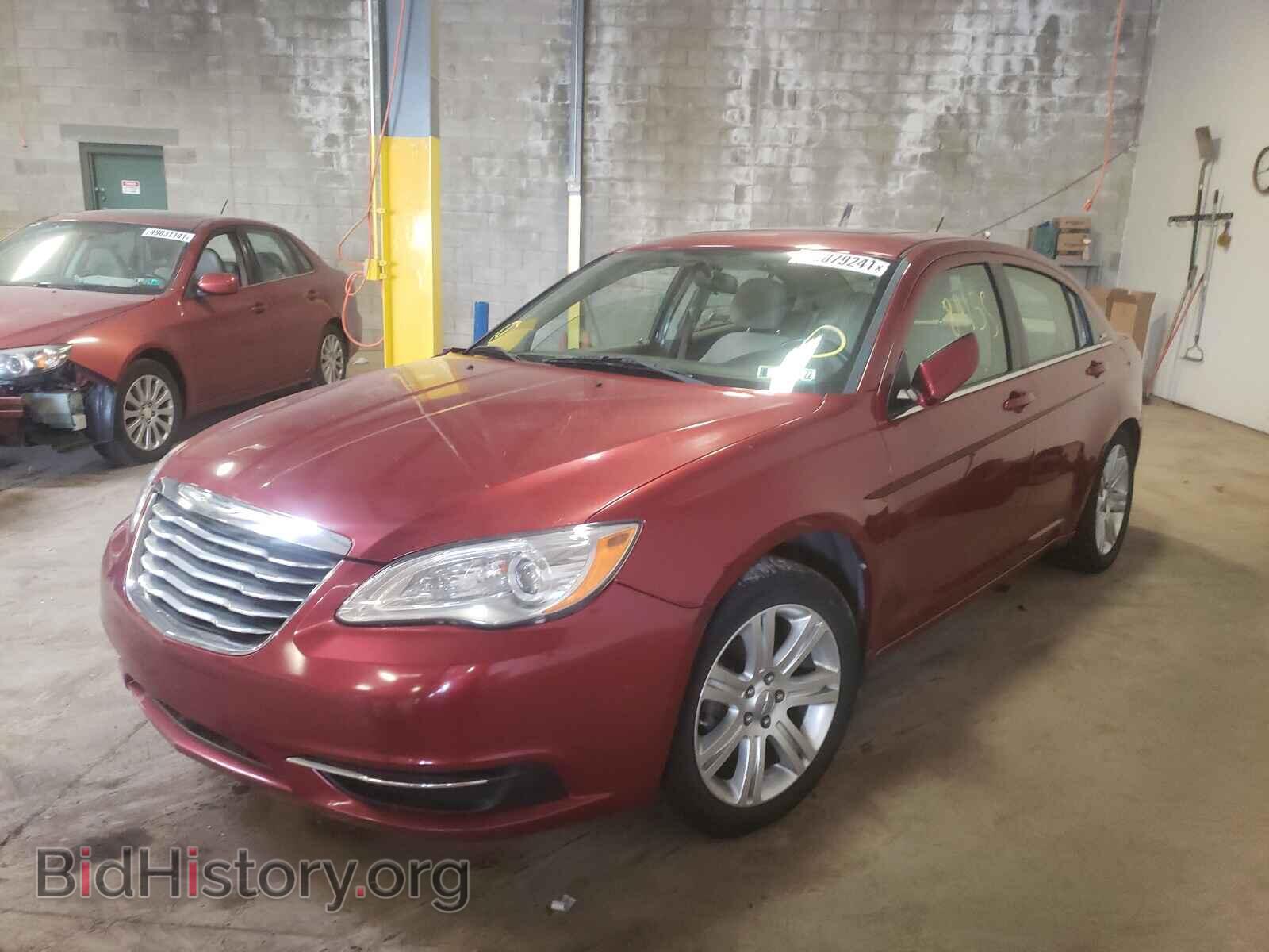 2013 CHRYSLER 200 - VIN: 1C3CCBBB8DN728273 - Фото 2