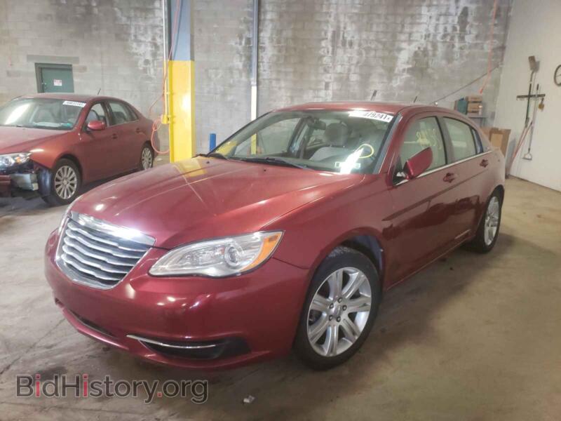2013 Chrysler 200 (VIN 1C3CCBBB8DN728273) — фото 2 из 10