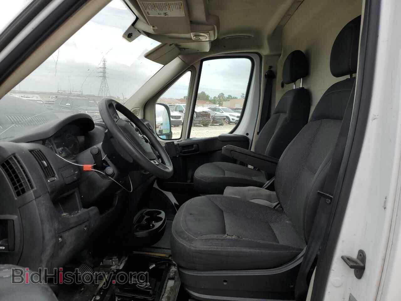2017 RAM All Models - VIN: 3C6URVHG4HE501425 - Фото 7