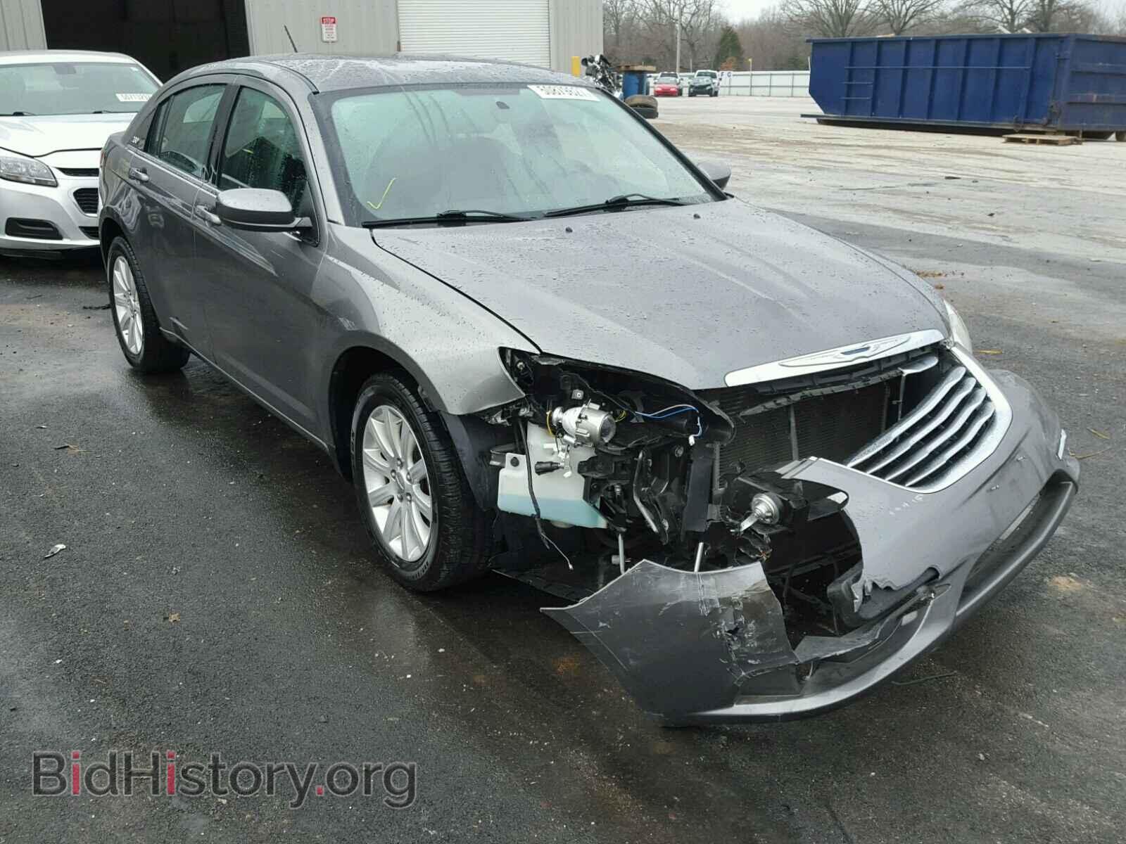 Photo 1C3CCBBBXDN592437 - CHRYSLER 200 2013