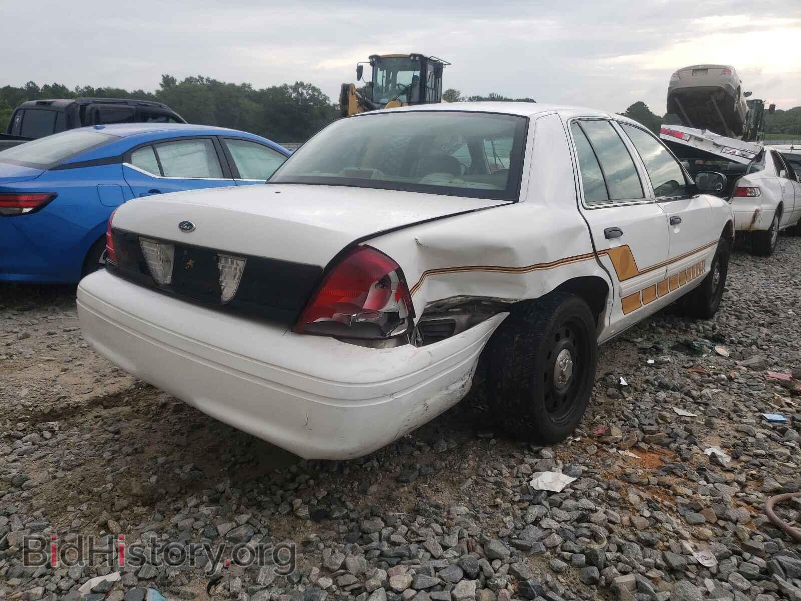 2011 FORD CROWN VIC - VIN: 2FABP7BV8BX125909 - Фото 4