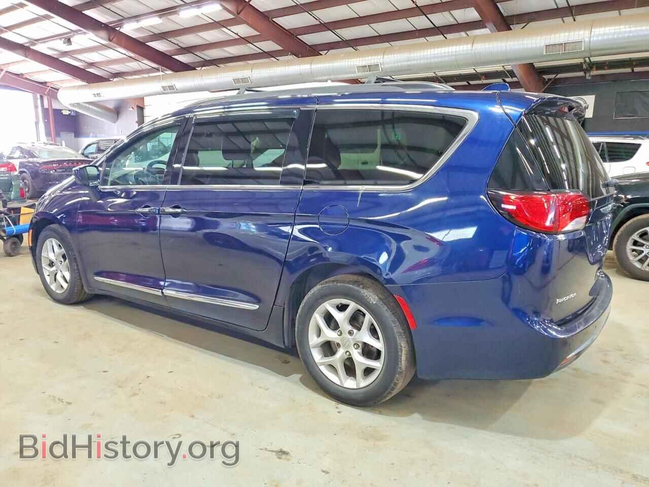 2017 CHRYSLER PACIFICA - VIN: 2C4RC1BG4HR758052 - Photo 2