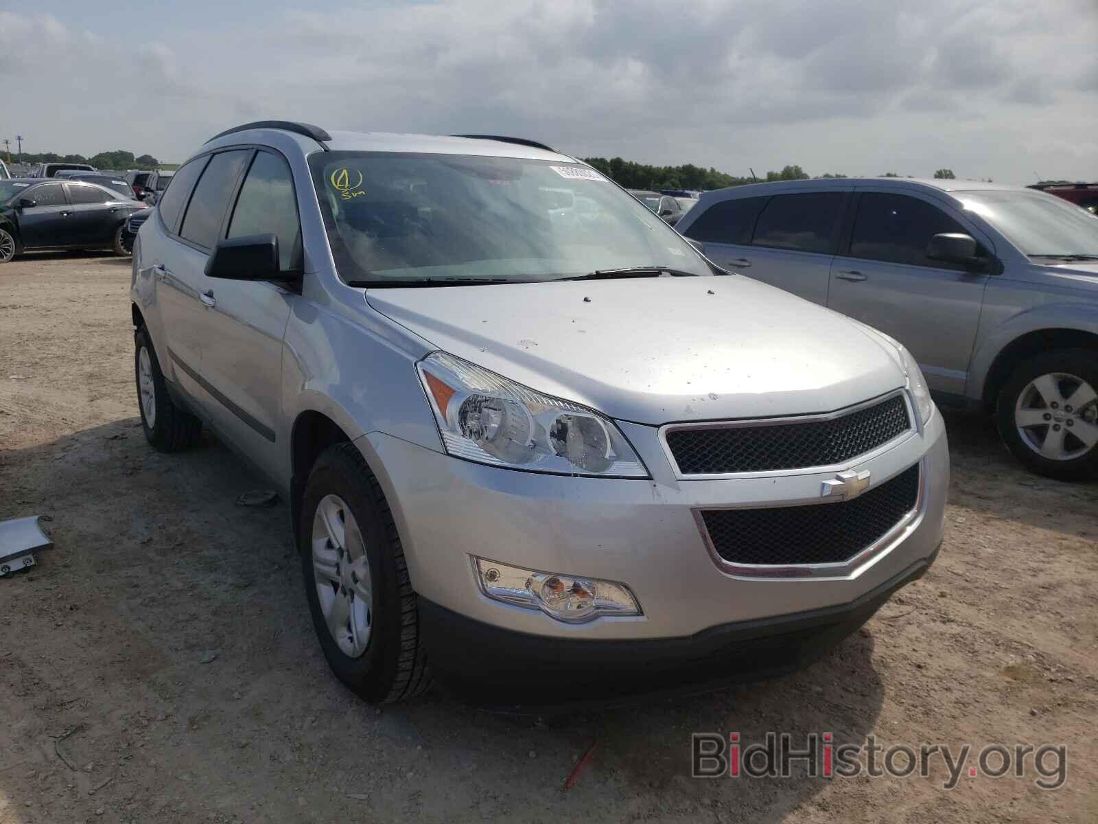 Фотография 1GNKRFED7CJ391389 - CHEVROLET TRAVERSE 2012