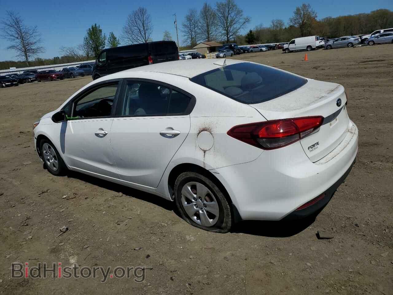 2017 KIA FORTE - VIN: 3KPFK4A71HE015469 - Фото 2