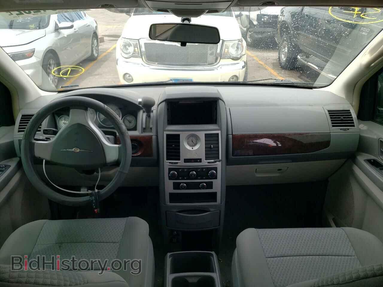 2010 CHRYSLER MINIVAN - VIN: 2A4RR2D12AR361503 - Photo 9