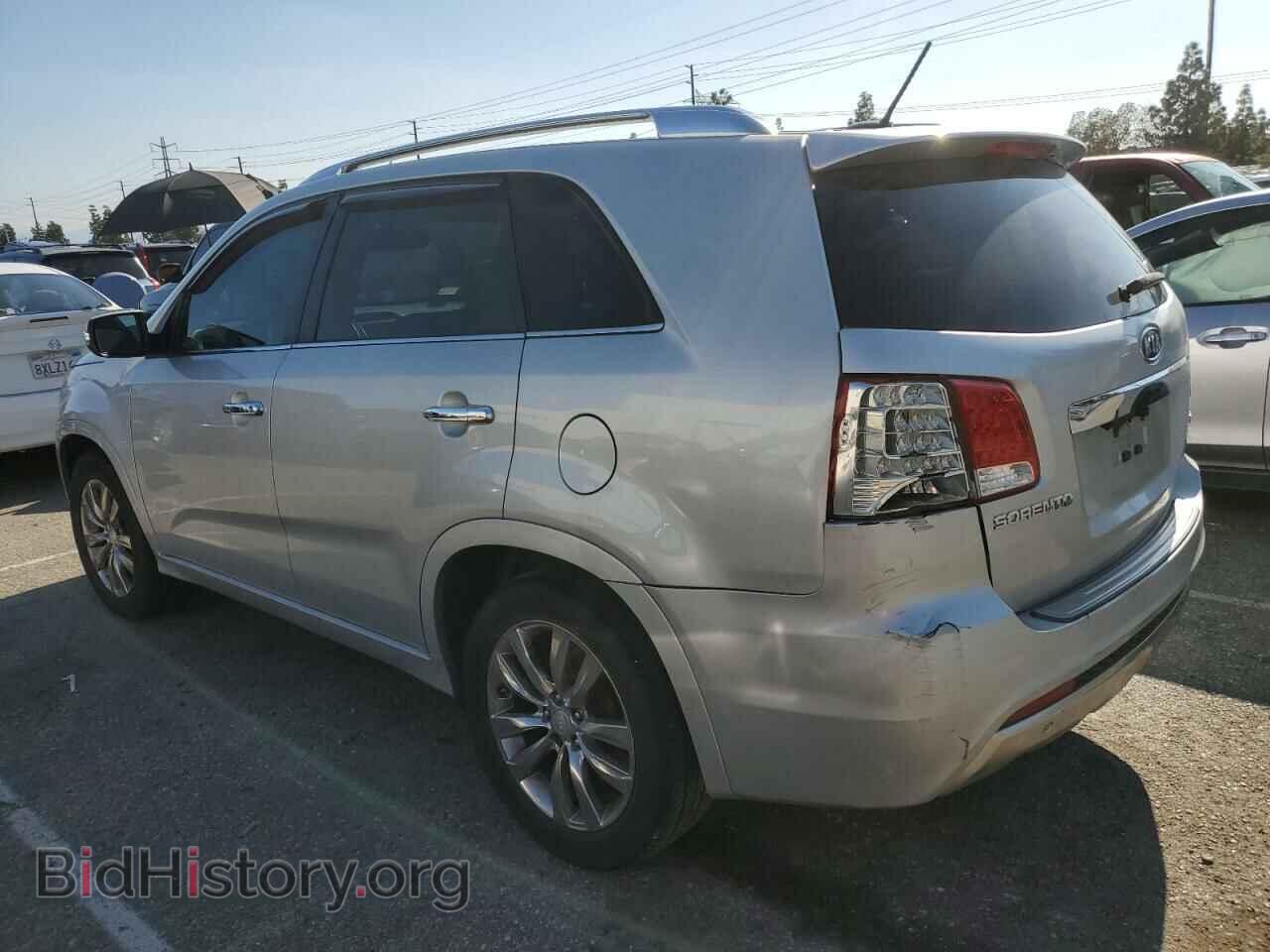 2011 KIA SORENTO - VIN: 5XYKW4A20BG110641 - Фото 2