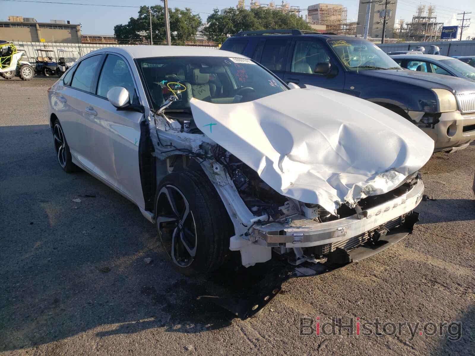 Photo 1HGCV1F31LA070497 - HONDA ACCORD 2020