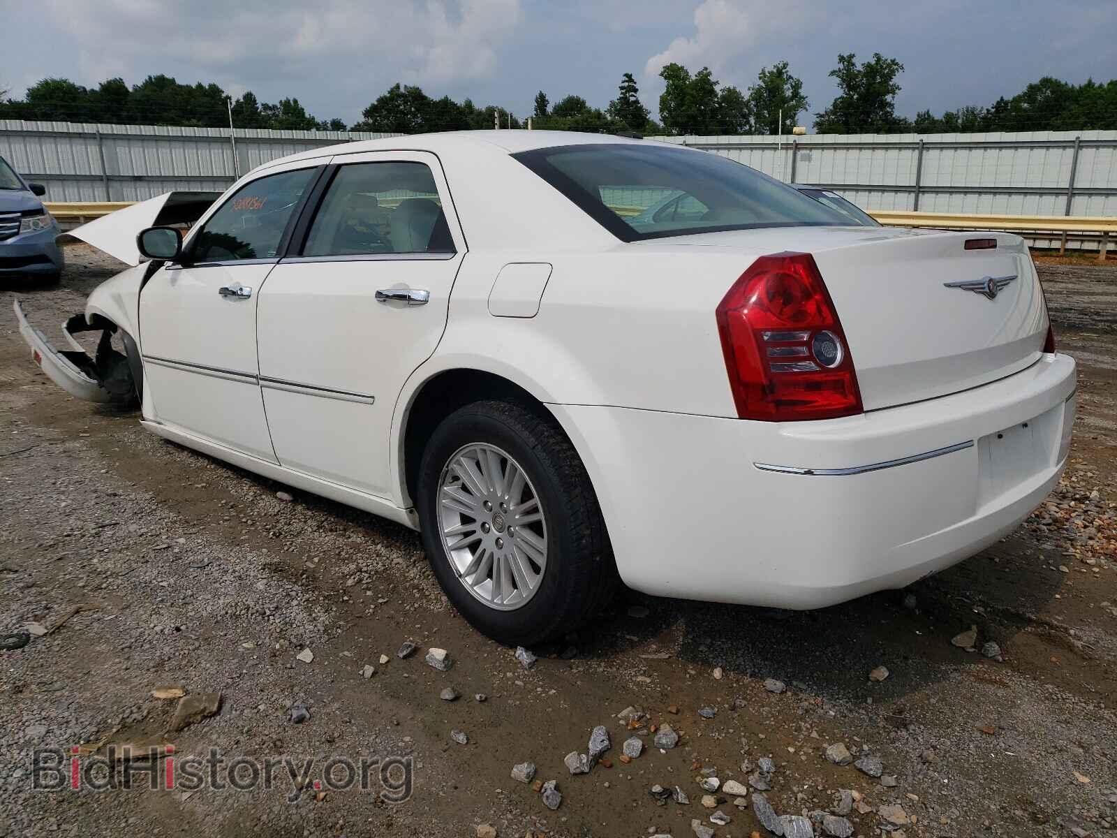 2010 CHRYSLER 300 - VIN: 2C3CA5CV7AH125805 - Фото 3