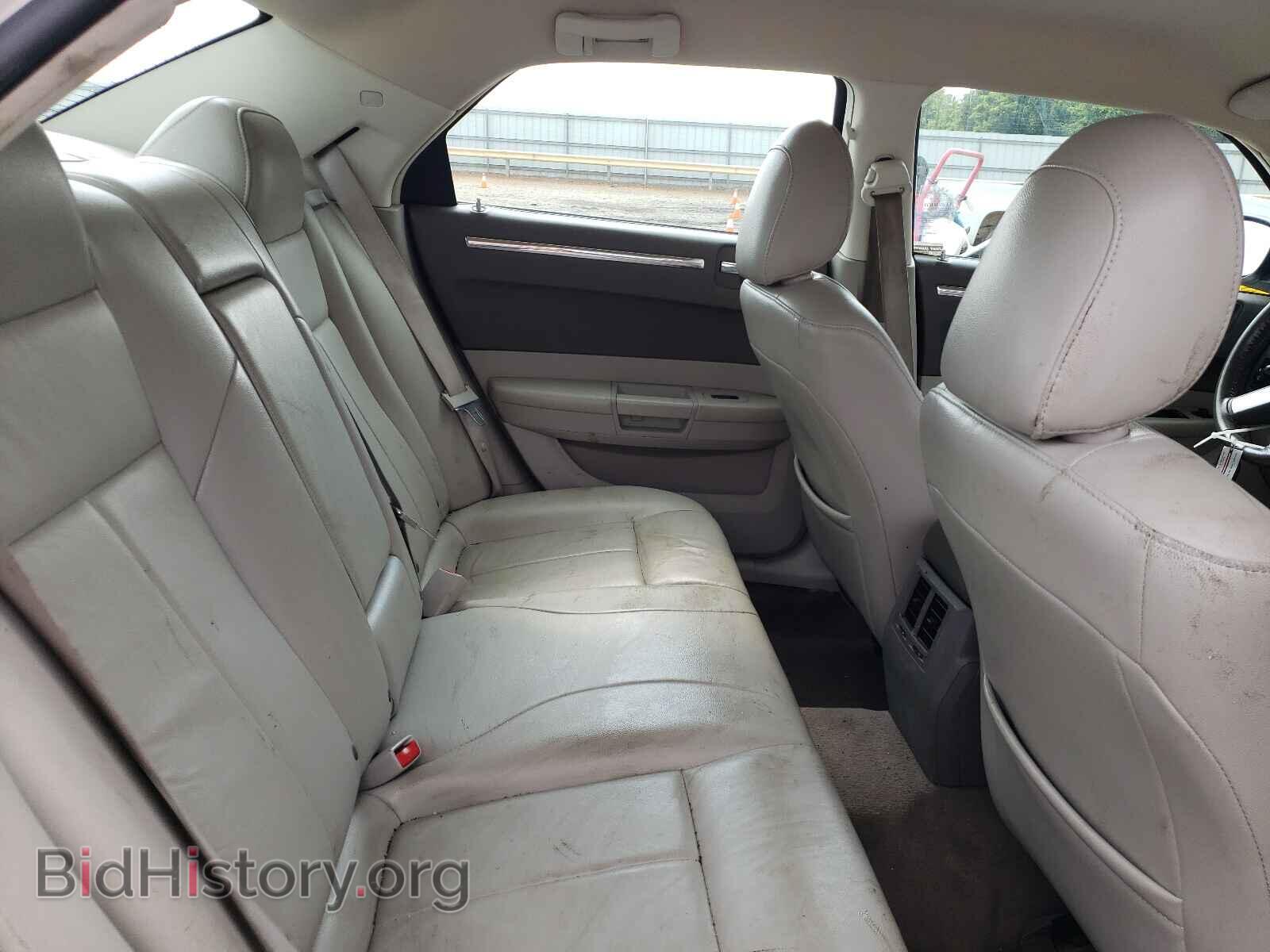 2010 CHRYSLER 300 - VIN: 2C3CA5CV7AH125805 - Фото 6