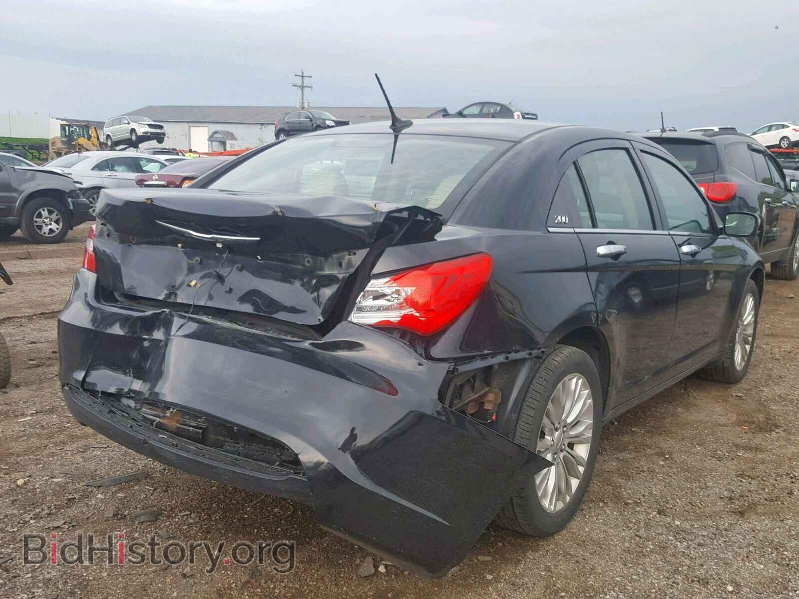 2011 CHRYSLER 200 - VIN: 1C3BC2FB5BN609972 - Photo 4