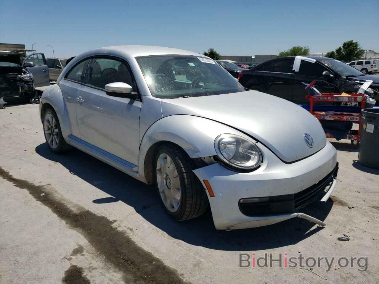 Photo 3VWJP7AT5CM603638 - VOLKSWAGEN BEETLE 2012