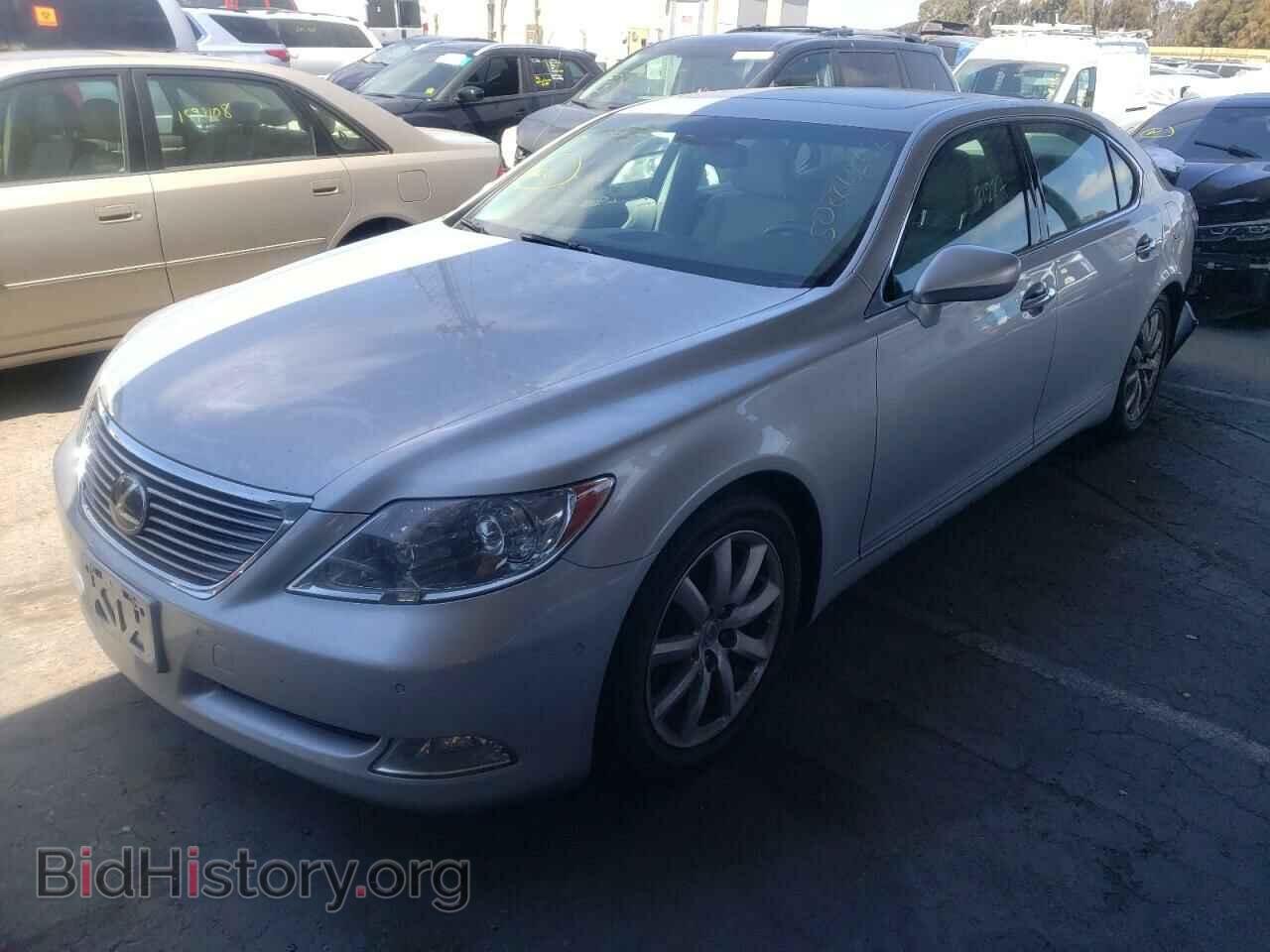2007 LEXUS LS460 - VIN: JTHGL46F775013803 - Photo 2