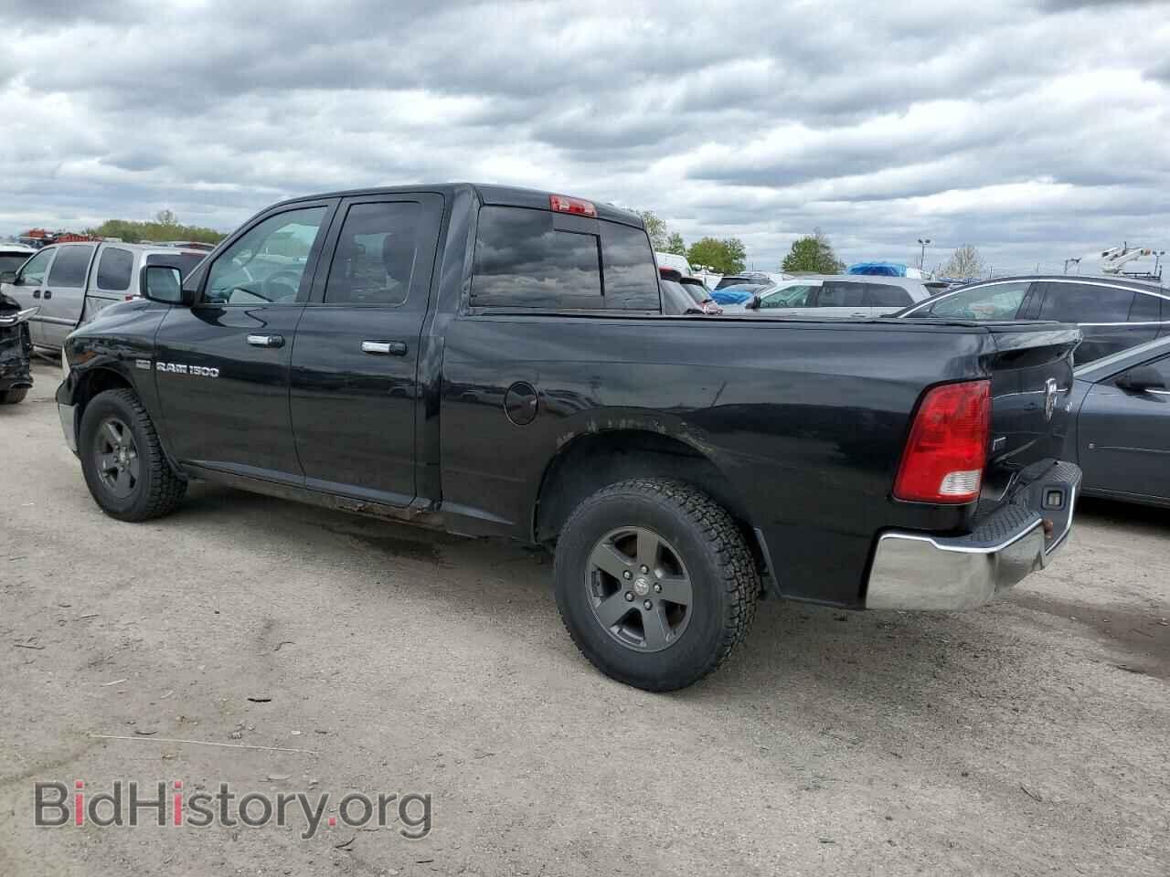 2011 DODGE RAM 1500 - VIN: 1D7RV1GT0BS650068 - Фото 2