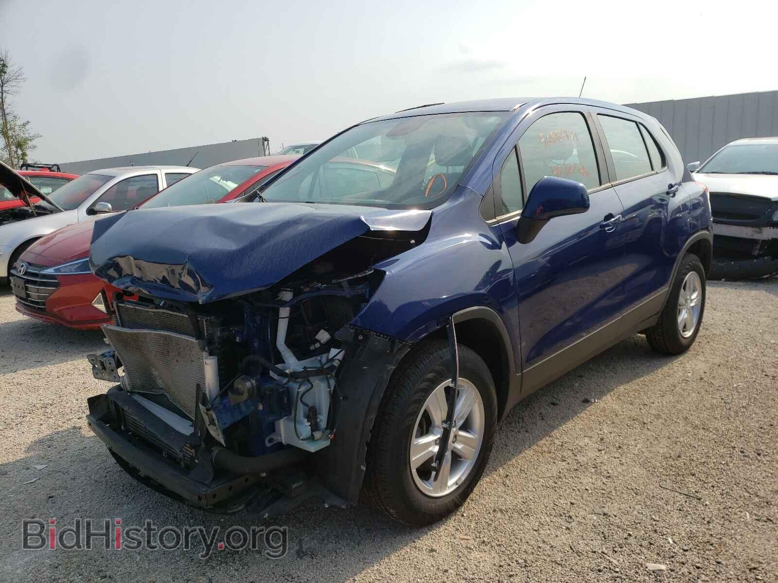 2017 CHEVROLET TRAX - VIN: 3GNCJNSB0HL156633 - Фото 2