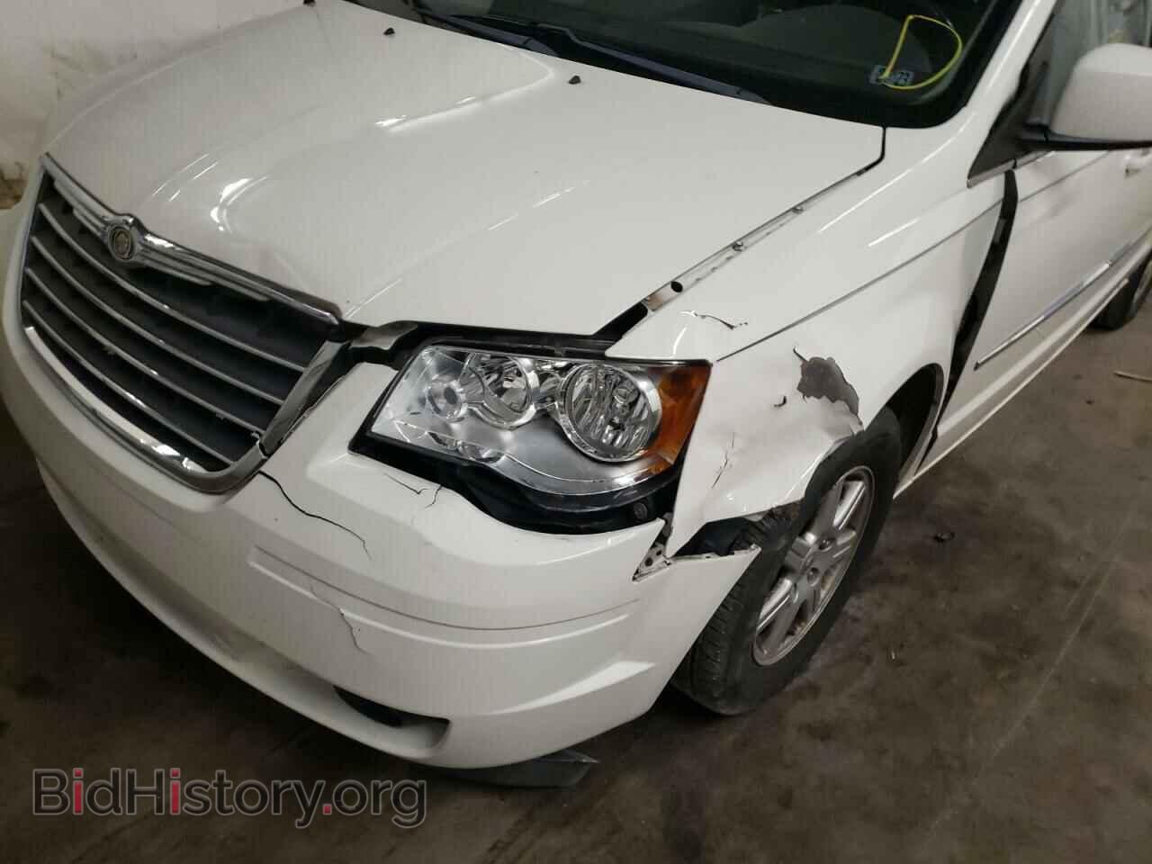 2010 CHRYSLER MINIVAN - VIN: 2A4RR8DX7AR387750 - Фото 9