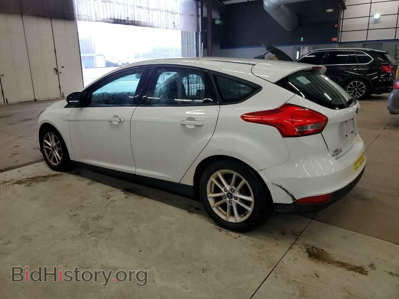 2016 FORD FOCUS - VIN: 1FADP3K21GL364889 - Фото 2