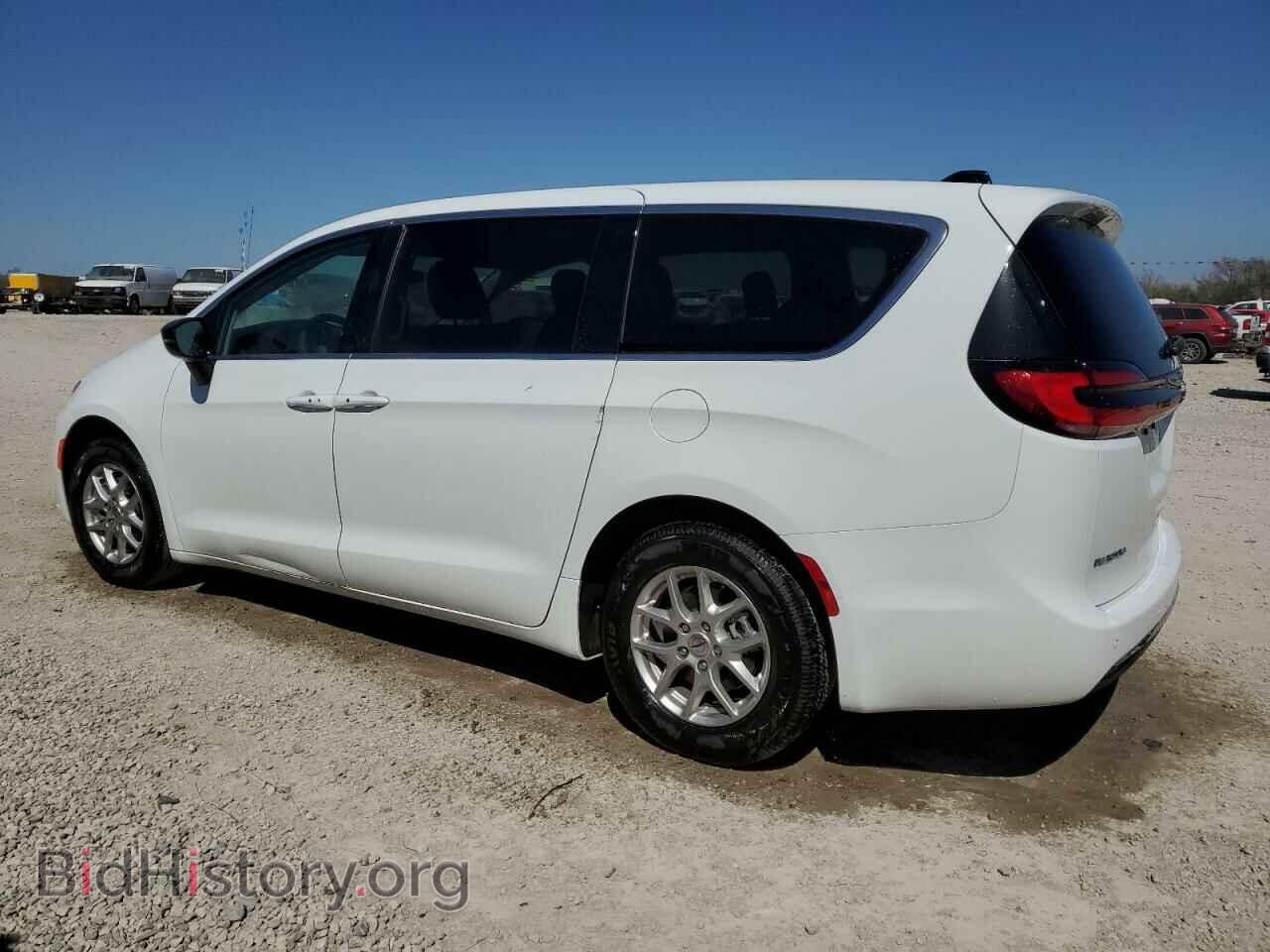2024 CHRYSLER PACIFICA - VIN: 2C4RC1BGXRR115965 - Фото 2