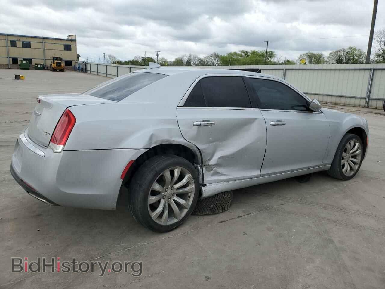 2020 CHRYSLER 300 - VIN: 2C3CCAEG3LH108780 - Фото 3