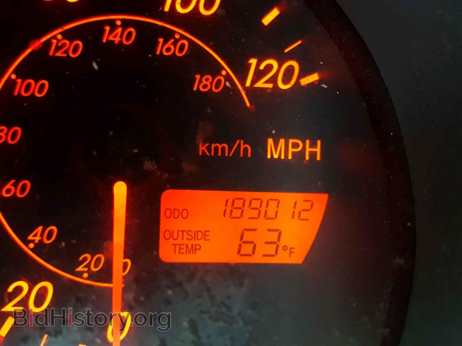 2003 TOYOTA COROLLA - VIN: 2T1KR32E43C050922 - Фото 8