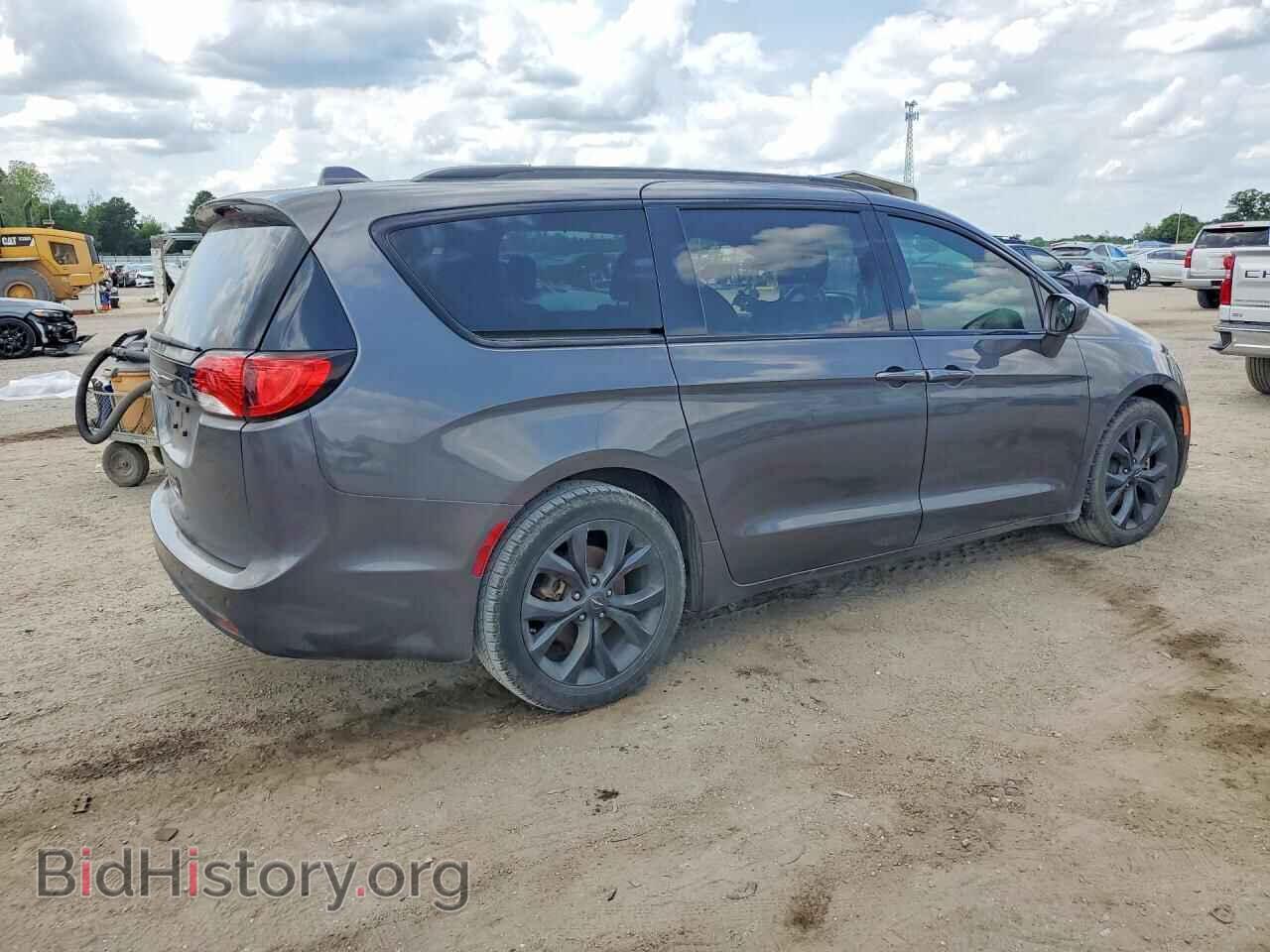 2018 CHRYSLER PACIFICA - VIN: 2C4RC1FG6JR356825 - Фото 3