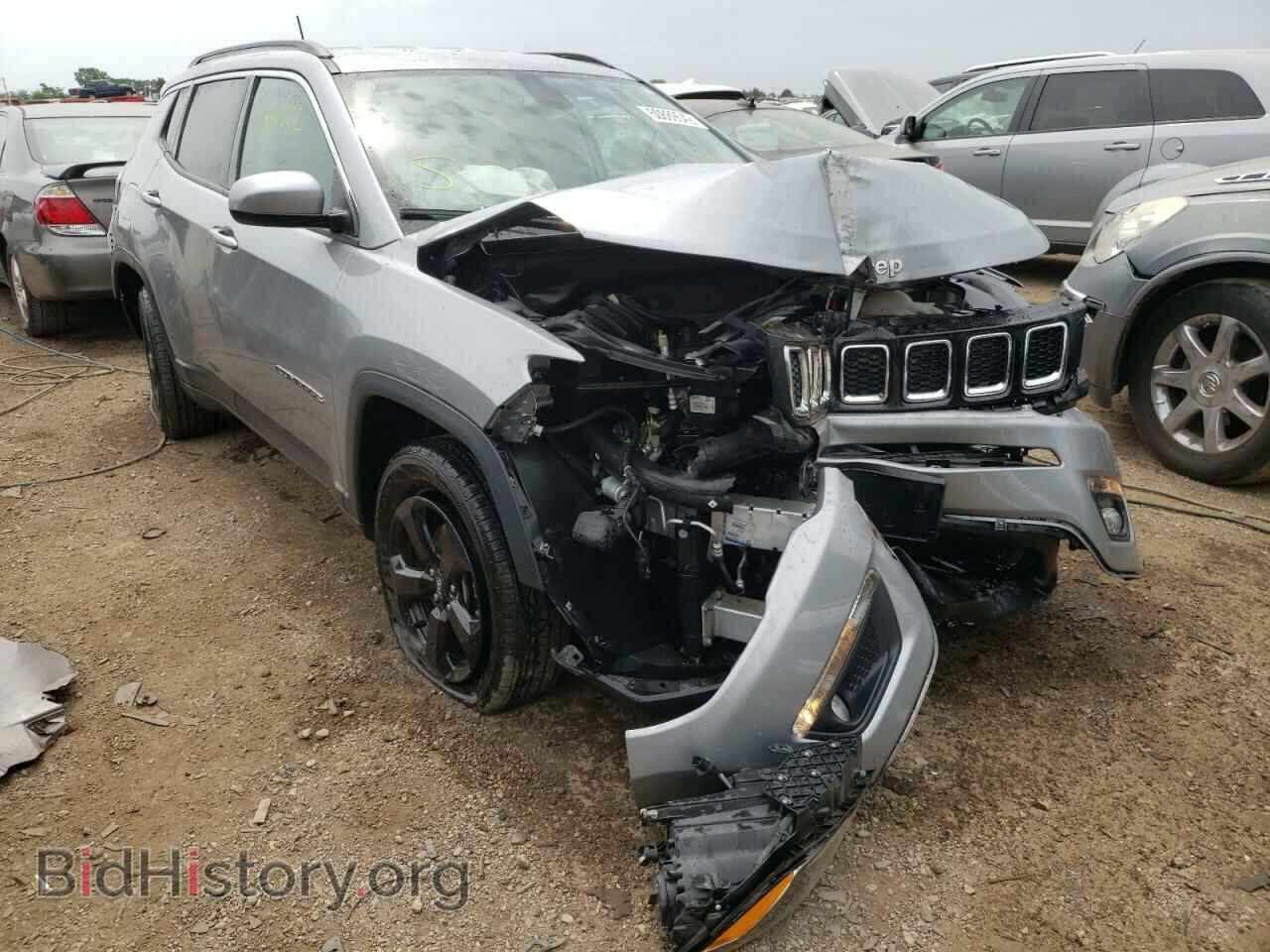 Фотография 3C4NJDBB4JT199485 - JEEP COMPASS 2018
