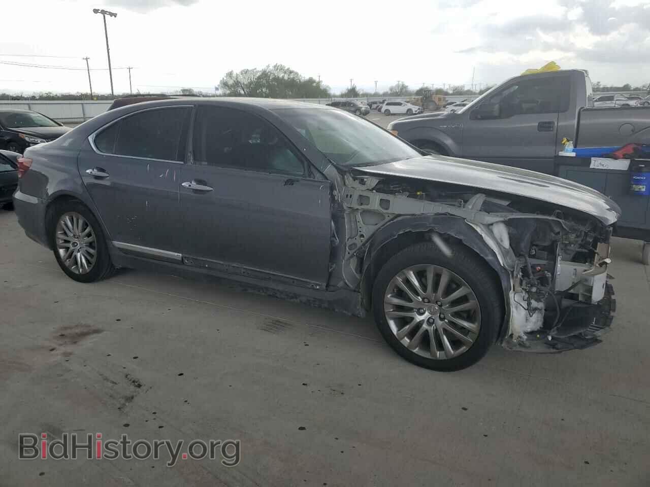 2013 LEXUS LS460 - VIN: JTHBL1EF1D5116477 - Photo 4
