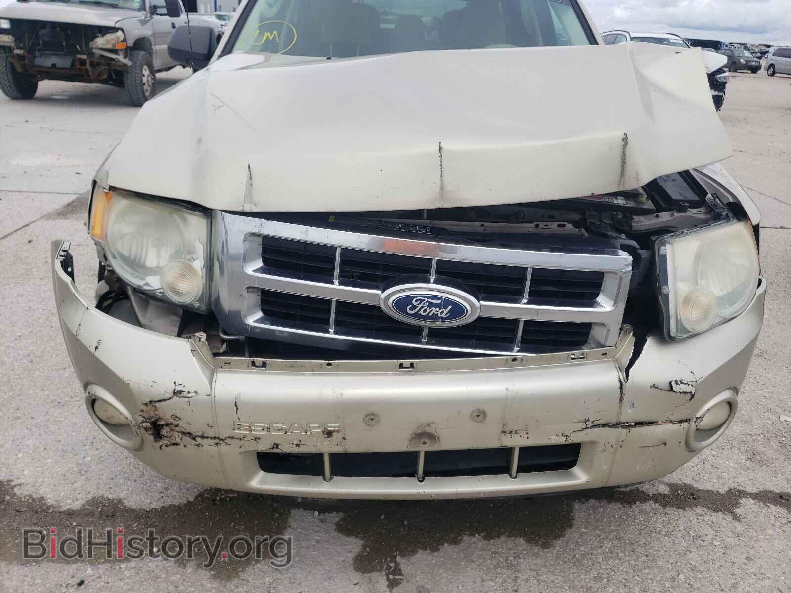 2011 FORD ESCAPE - VIN: 1FMCU0D71BKA85961 - Фото 9