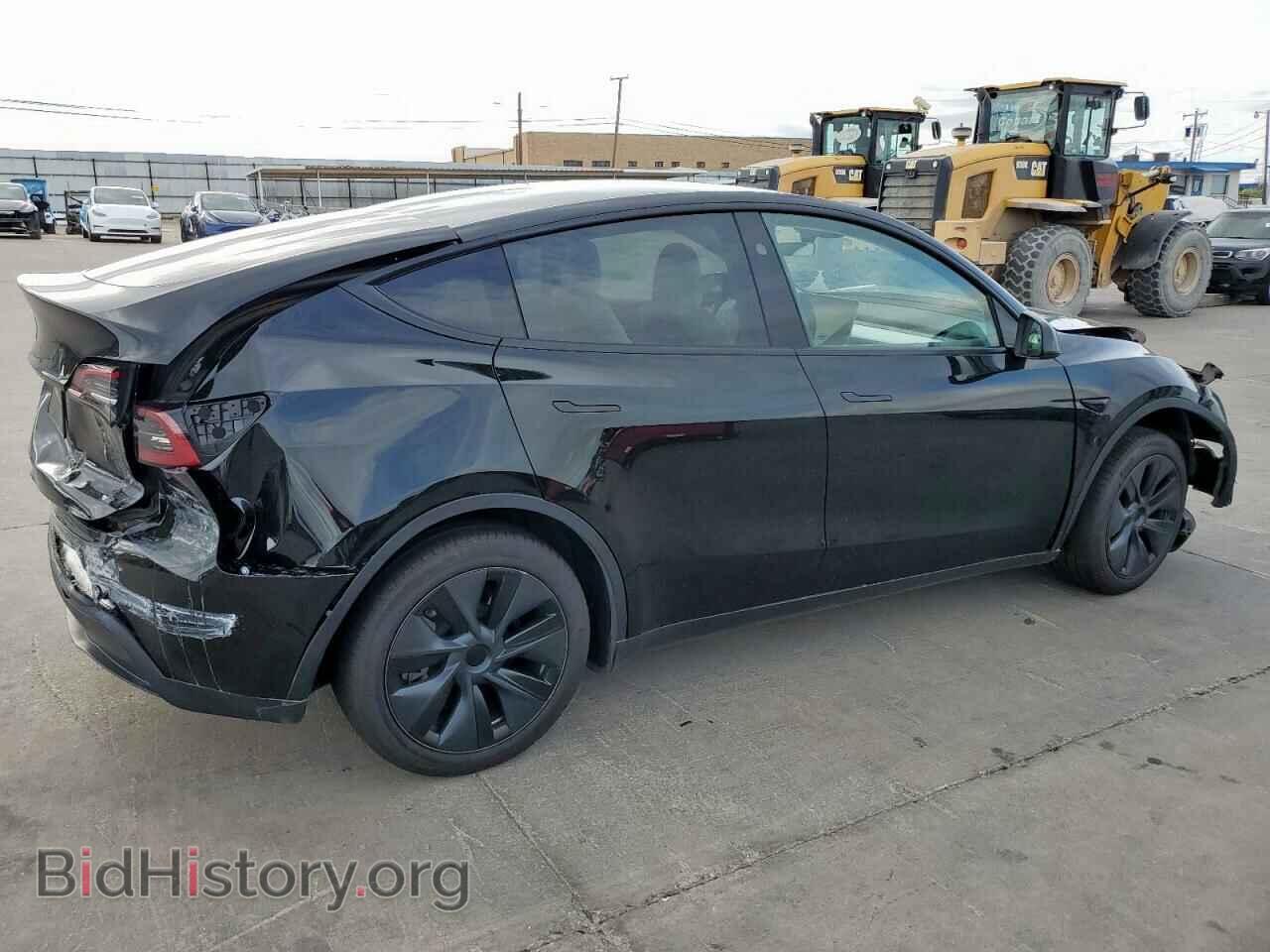 2025 TESLA MODEL Y - VIN: 7SAYGDED1SA358679 - Photo 3