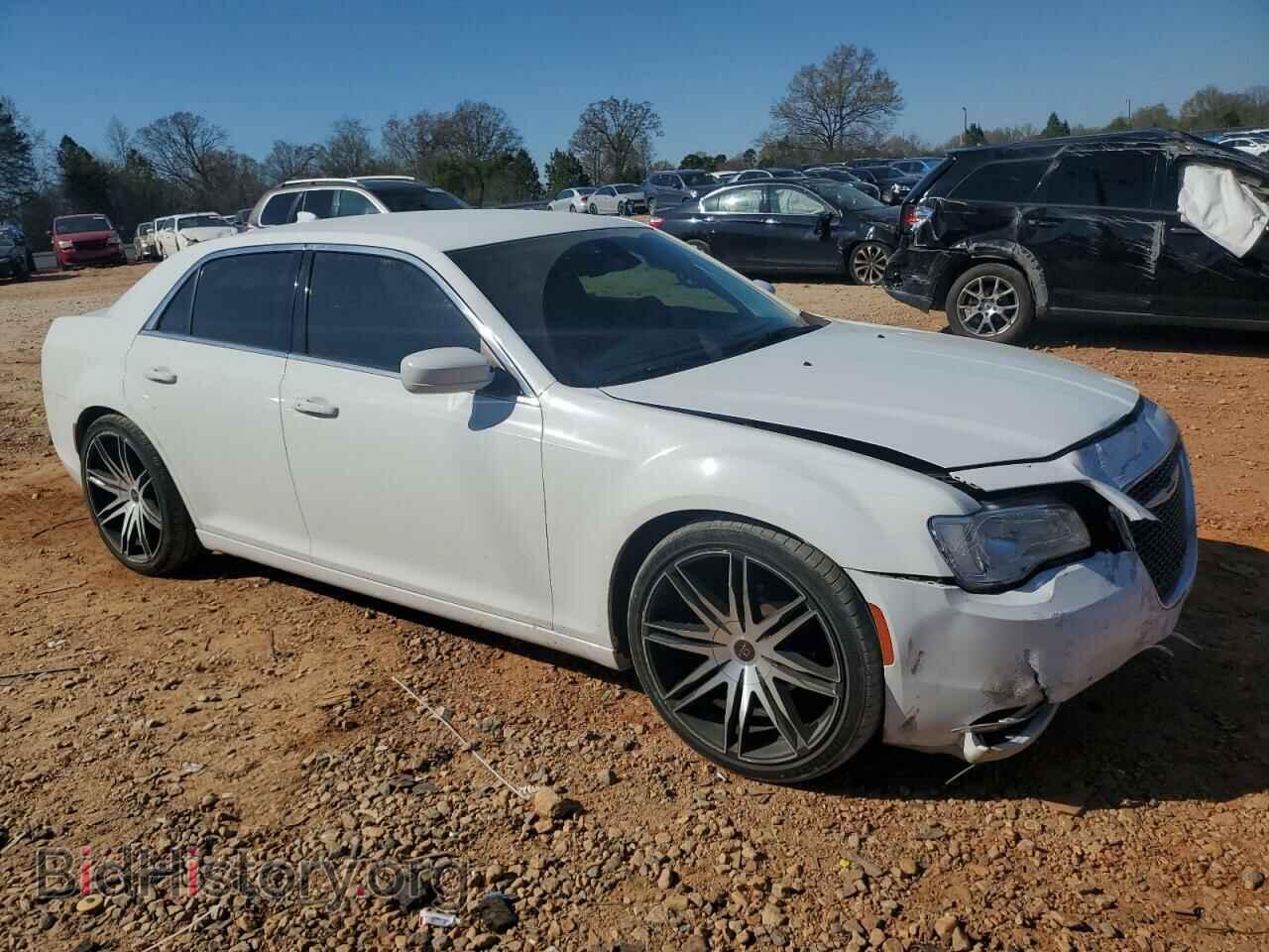 2016 CHRYSLER 300 - VIN: 2C3CCAAG8GH190551 - Фото 4