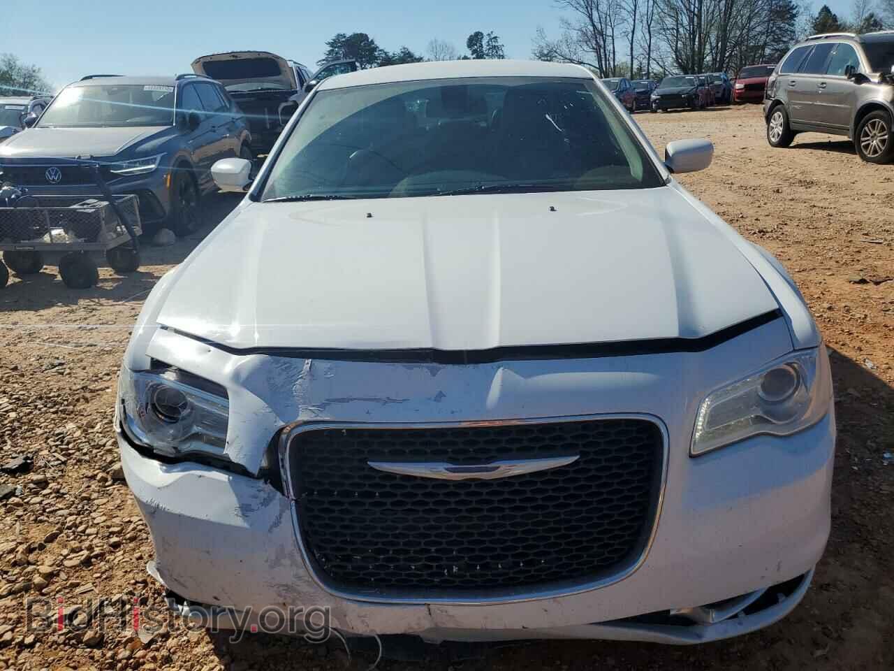 2016 CHRYSLER 300 - VIN: 2C3CCAAG8GH190551 - Фото 5