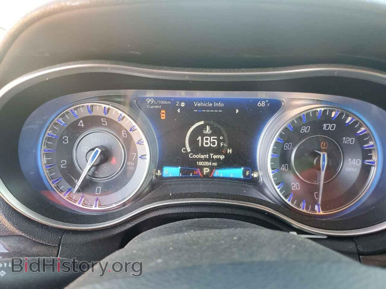 2016 CHRYSLER 300 - VIN: 2C3CCAAG8GH190551 - Фото 9