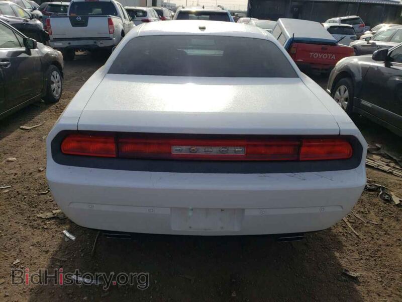 2013 Dodge CHALLENGER (VIN 2C3CDYAG6DH524660) — photo 6 of 12